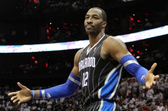 女排世俱赛开门红！朱婷贡献13分，科内3-0横扫奥兰多（女排世俱赛首战告捷：朱婷砍13分，科内3-0完胜奥兰多）