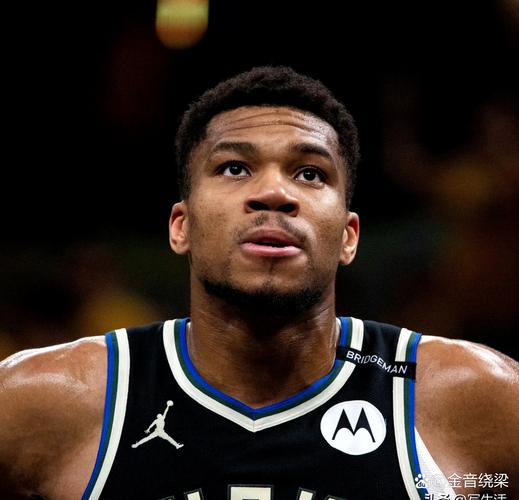 斯帕莱蒂：踢无锋不是想刺激前锋，是因为我确信那是正确体系（斯帕莱蒂：无锋阵并非为激励前锋，我坚信这才是正确体系）