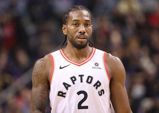 阿隆索：裤袜神扑不是什么新闻；居莱尔替补只是今天的安排（阿隆索：库尔图瓦的神扑并不稀奇，居莱尔替补只是今天的安排）