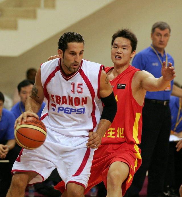 罗马诺：拜仁不会很快决定买断雅克松，但球员不会留在切尔西（罗马诺：拜仁暂缓雅克松买断决定，球员不会继续效力切尔西）